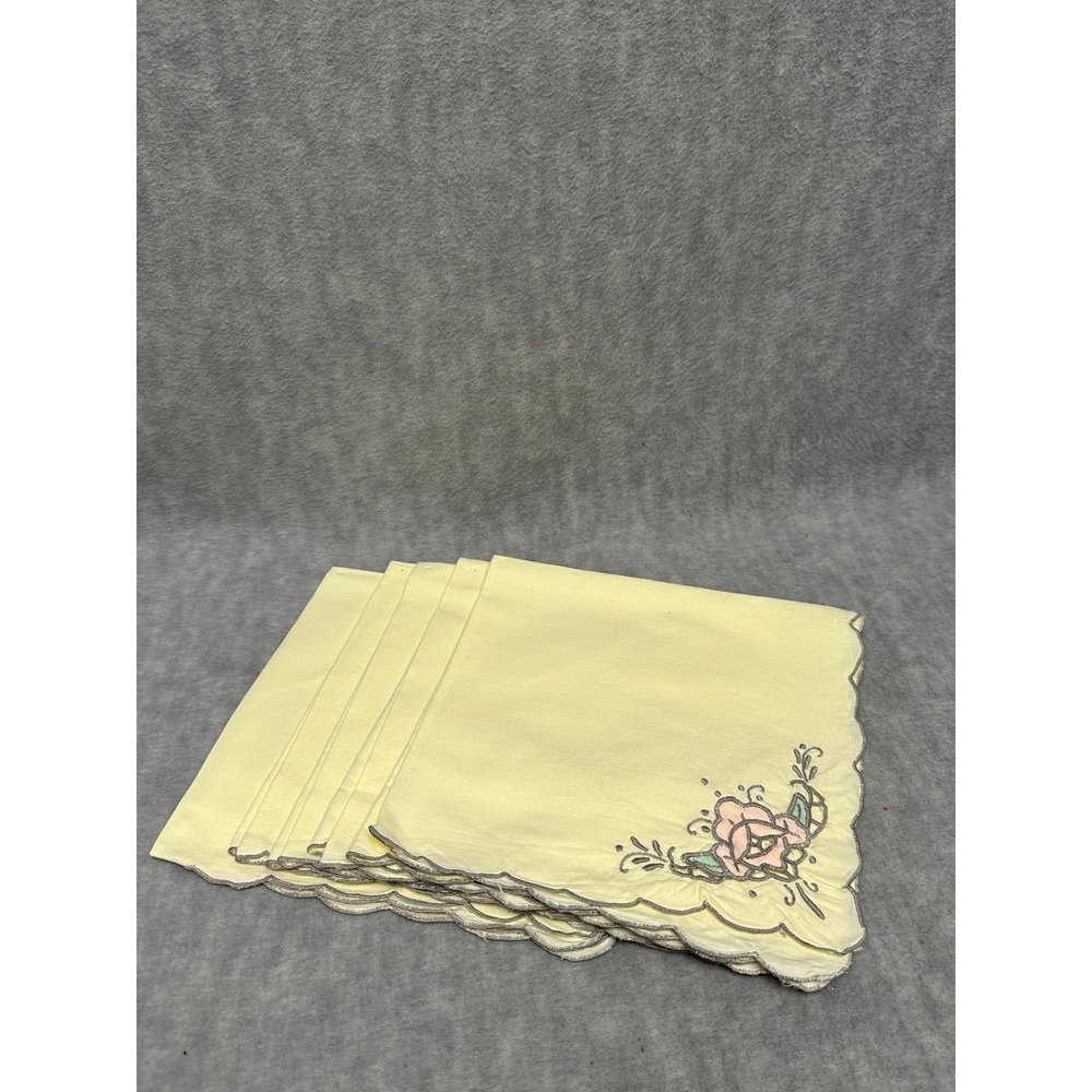 VTG Embroidered Napkins Set 5 Yellow Floral 16in x 16in Scalloped Edge Cutwork